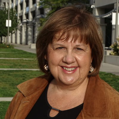 Lynda MacGibbon